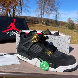 Jordan retro 4 royalty
